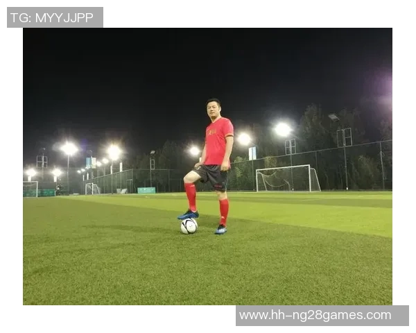 拼命奔跑燃尽青春的足球球星用坚持和热血点亮绿茵赛场 拼命奔跑燃尽青春的足球球星用坚持和热血点亮绿茵赛场