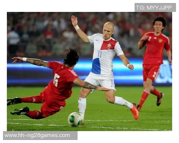 《足球球星风采大赏揭秘:从绿茵场到生活点滴,他们的精彩故事》 《足球球星风采大赏揭秘:从绿茵场到生活点滴,他们的精彩故事》